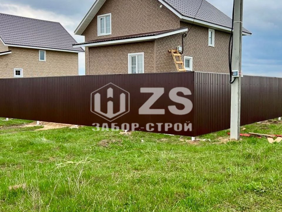 Забор из профнастила 55 метров Забор из профнастила 55 метров